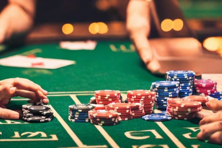 The Odds in Your Favor: Casino Strategies for Spor...